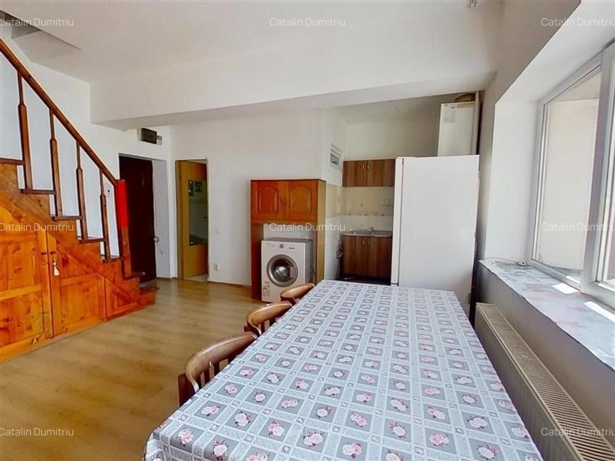 Tur 3D! Apartament trei camere, pe doua niveluri, Garii, Brasov - 3