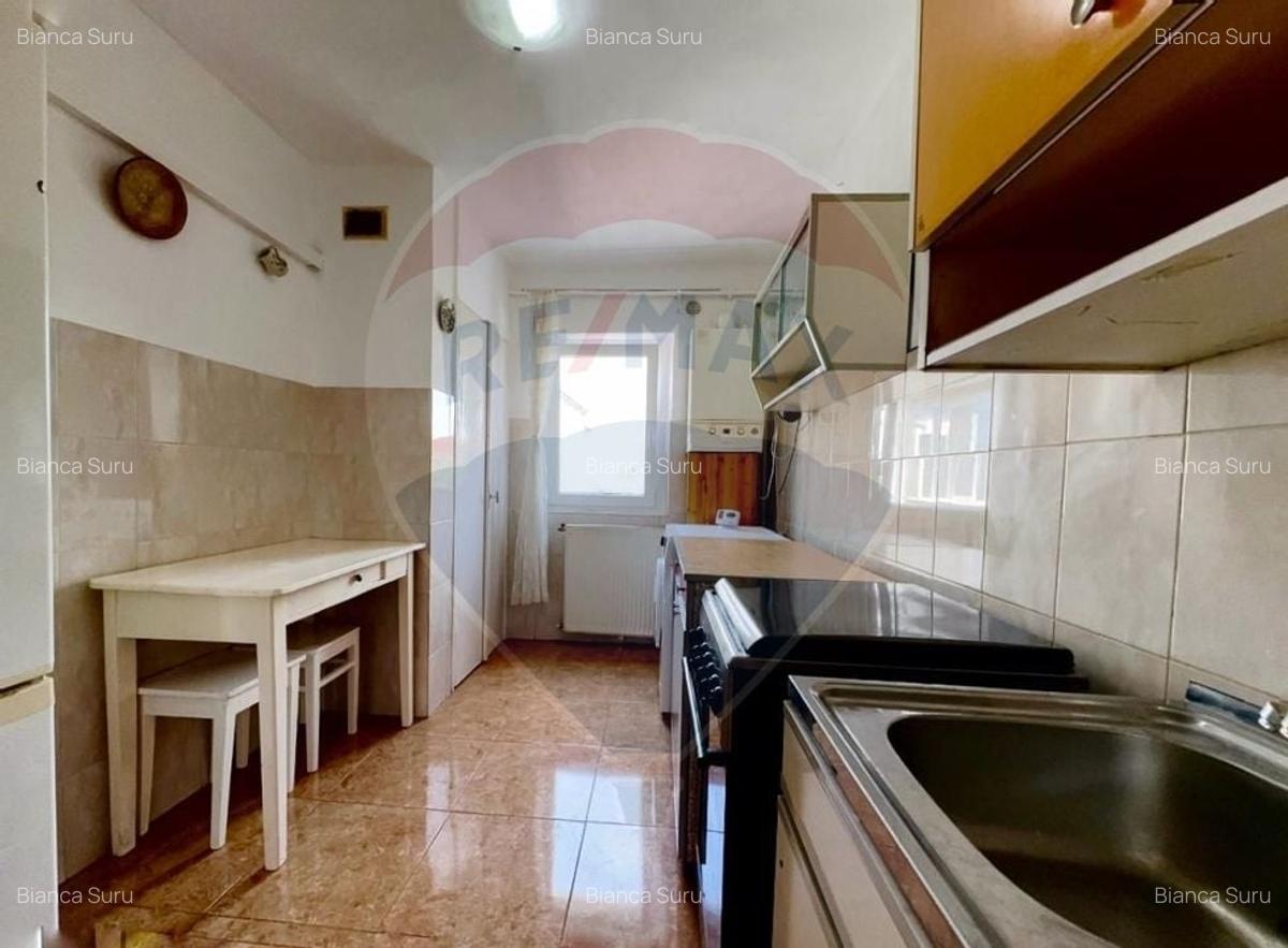 Apartament cu 3 camere de vanzare in zona Aradului - 2