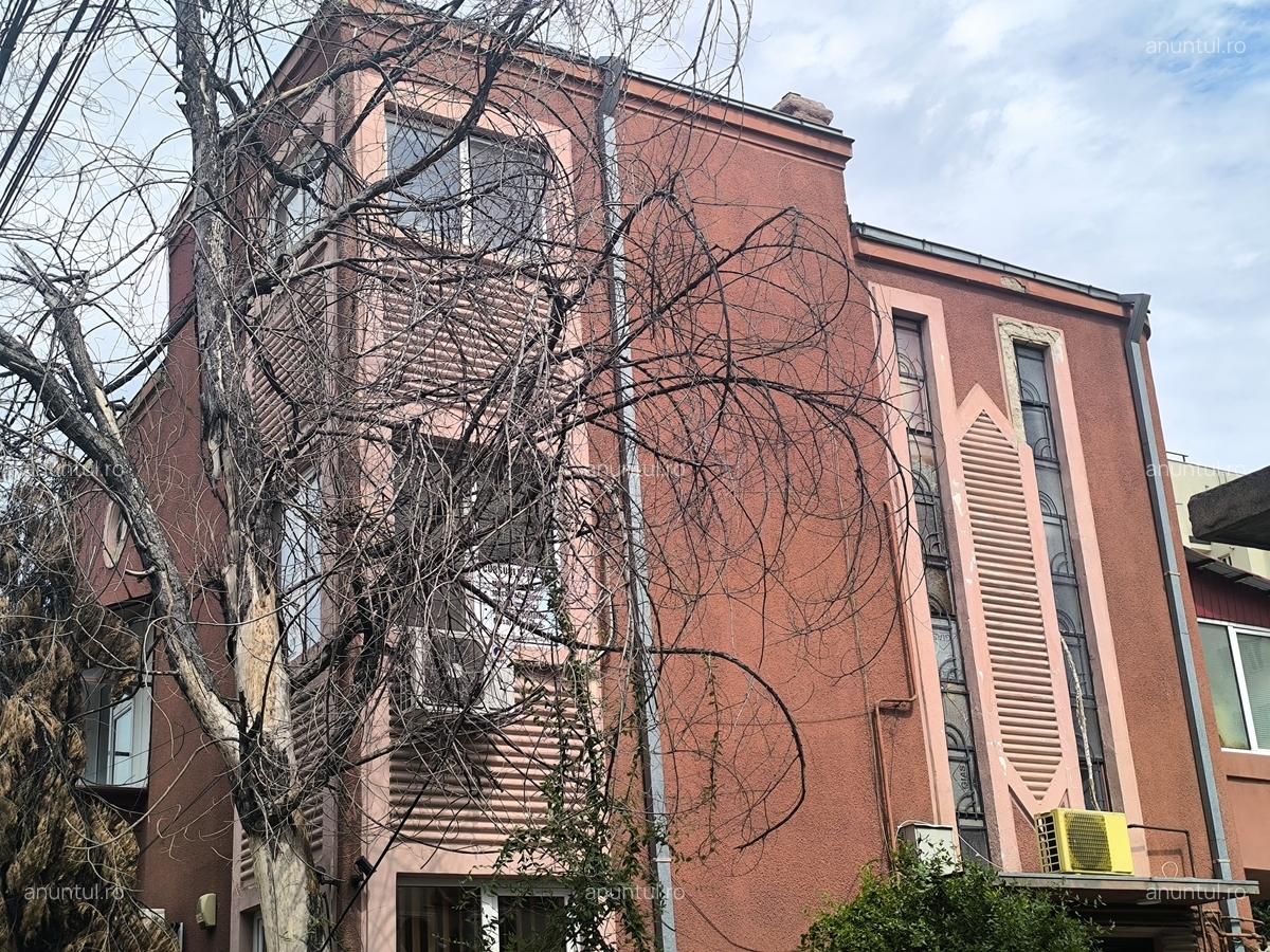 Tineretului, Timpuri Noi - 10