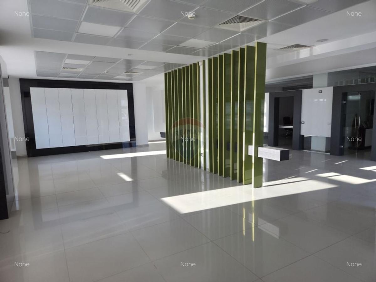 Hala plus spatiu birouri, zona Strada Vrancei - 7