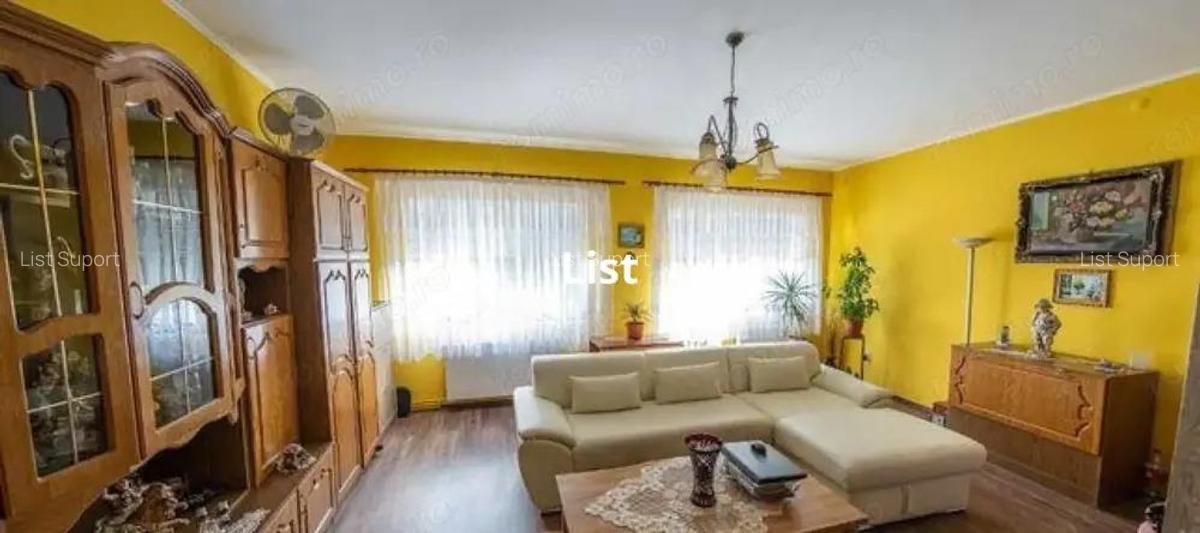 Spacious and elegant house with 5 rooms, 260 m2, Satu Mare - 6