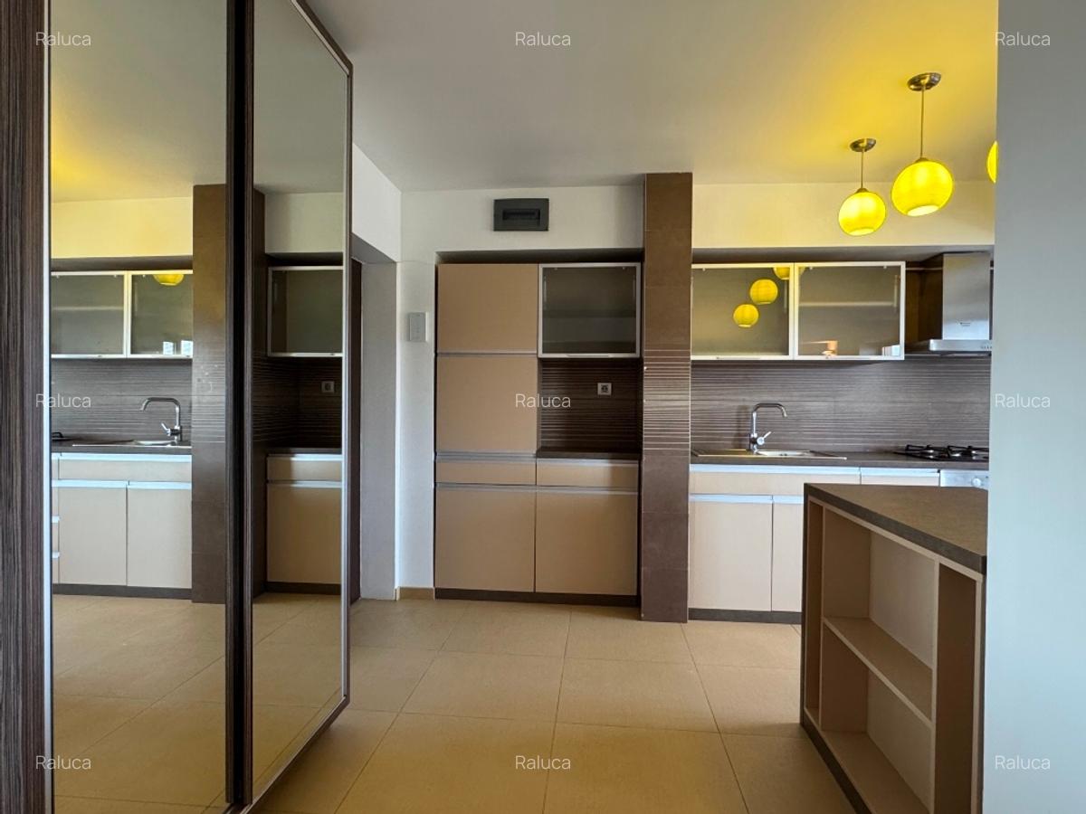 Apartament cu 3 camere în Podu Roș - 3