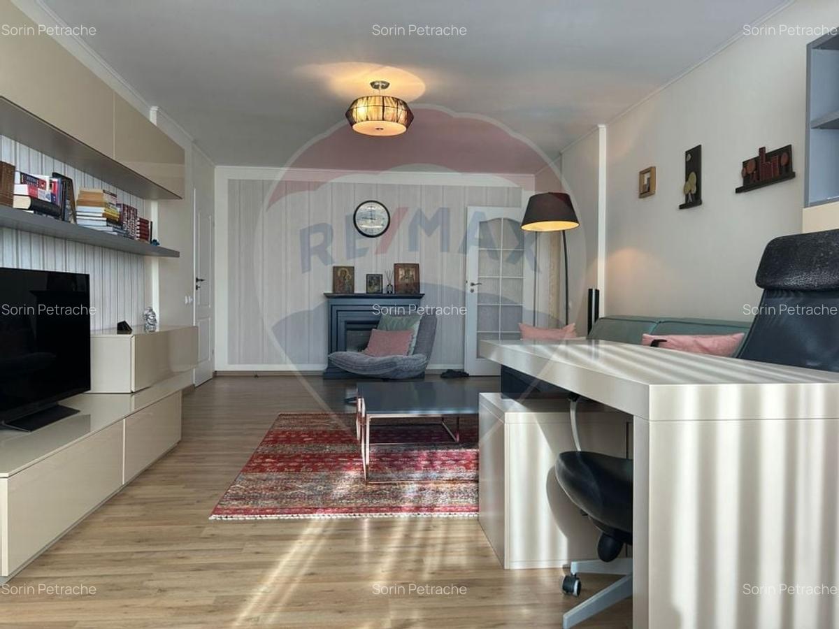 De vanzare apartament de lux pe Blvd. Decebal - 10