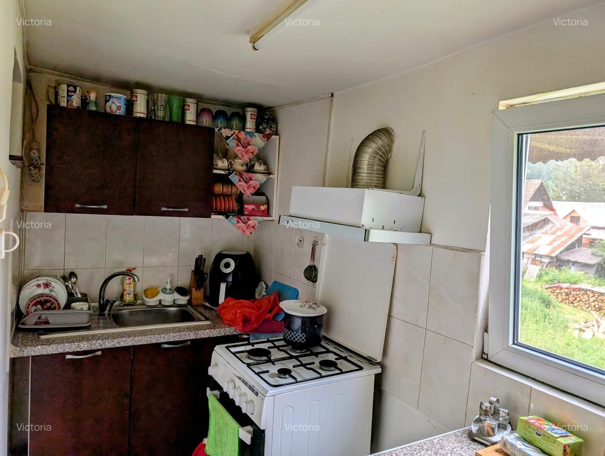 Predeal,P+1,casa din busteni,in spatele terenului-raul Prahova,posibil extindere - 14