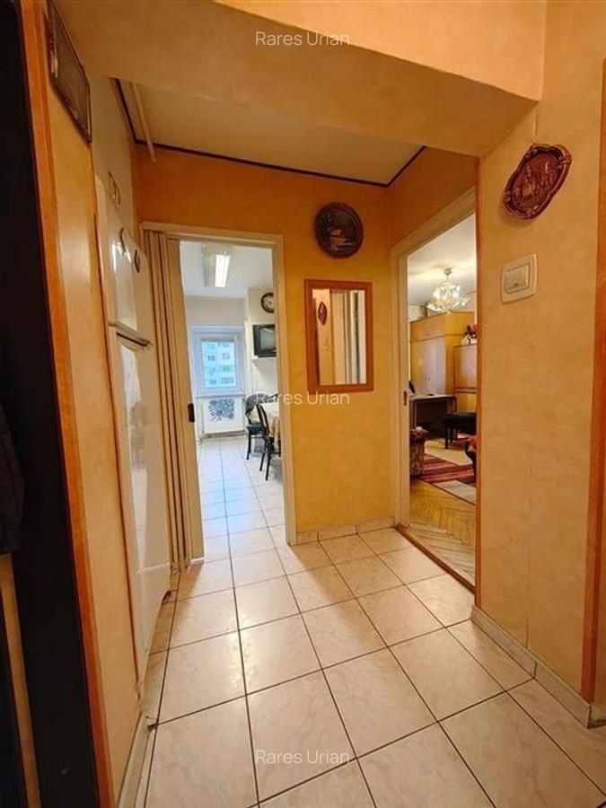 Apartament de vanzare cu 3 camere decomandat, cartierul Manastur Cluj Napoca - 3