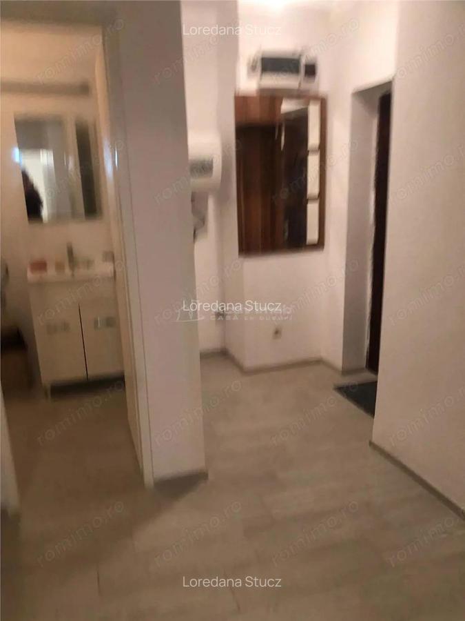 2 cam - zona Centrala - 1