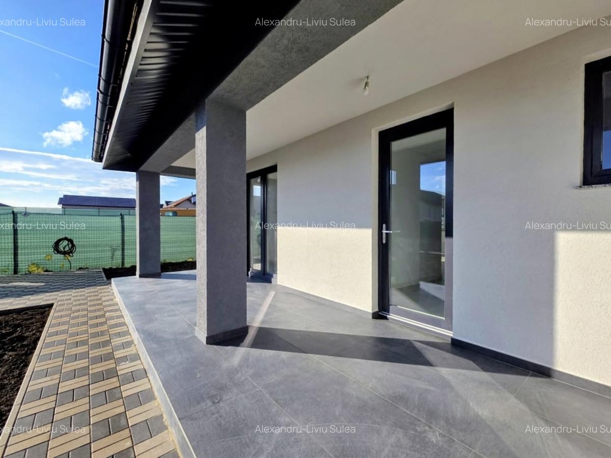 Casa la cheie langa Dealul Lempes – Parter, 523 mp teren, Sanpetru - 1