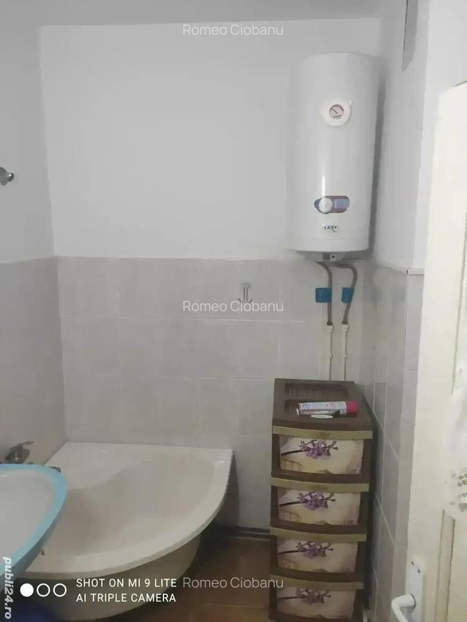 Vand Garsoniera zona Runcu - 3