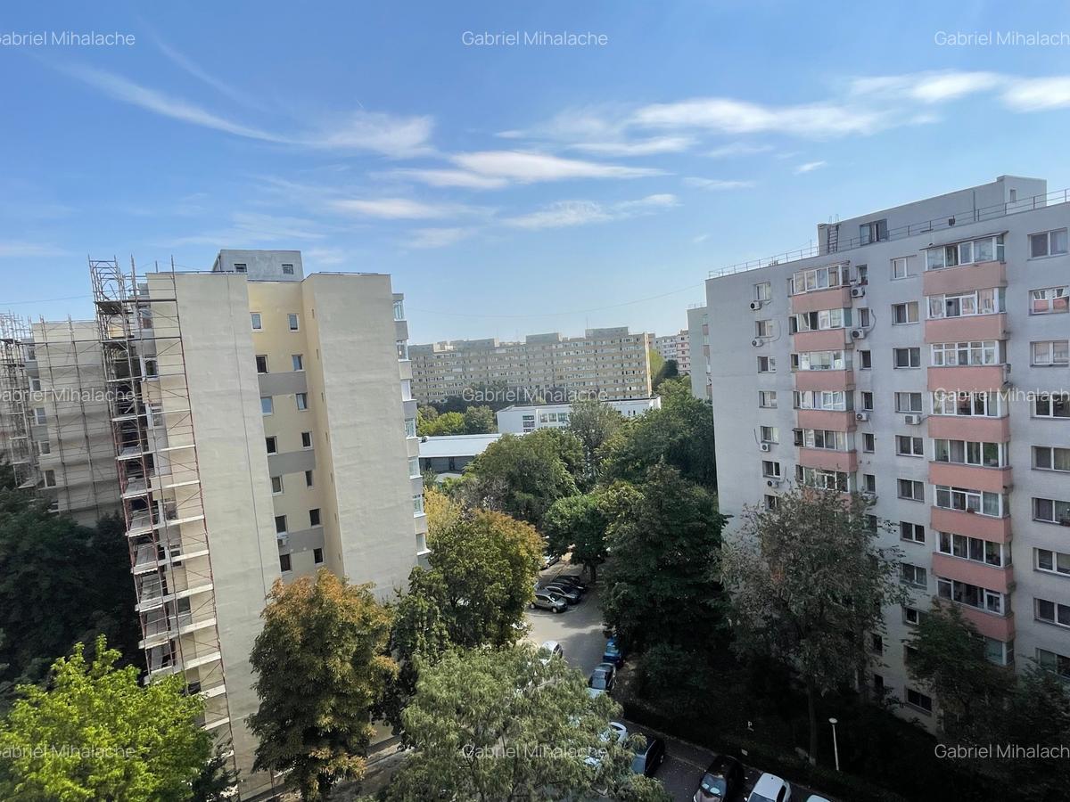 Apartament 3 camere,et 8/10,  70mp , vedere spate, centrala termică - 20