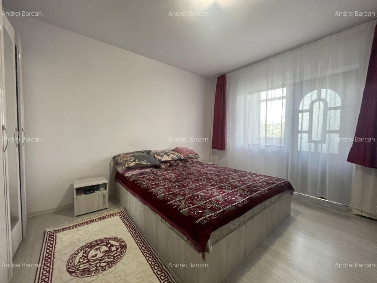 Apartament 3 camere, 82 mp utili, complet decomandat - Etaj 2/2 - 5