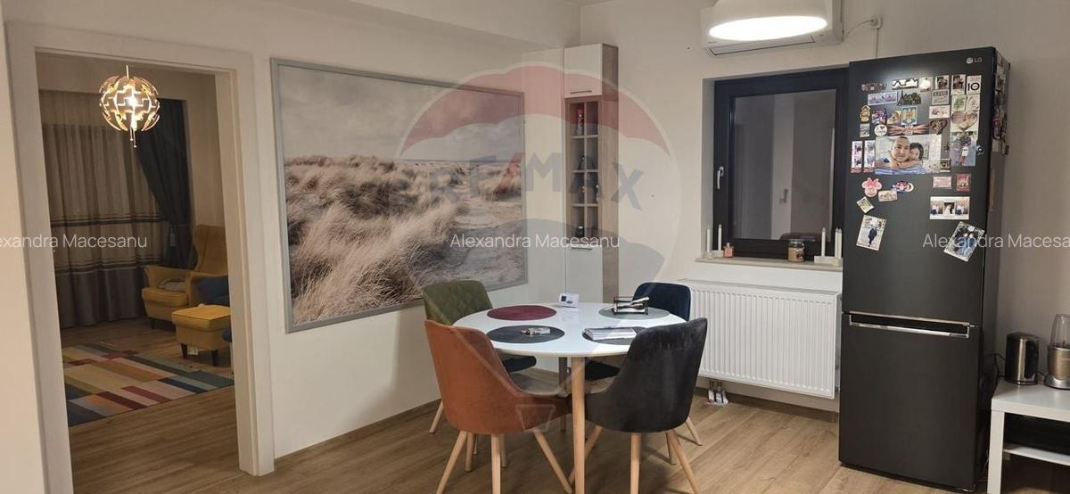 Apartament cu 3 camere de vanzare in zona Craiovita Noua - 9