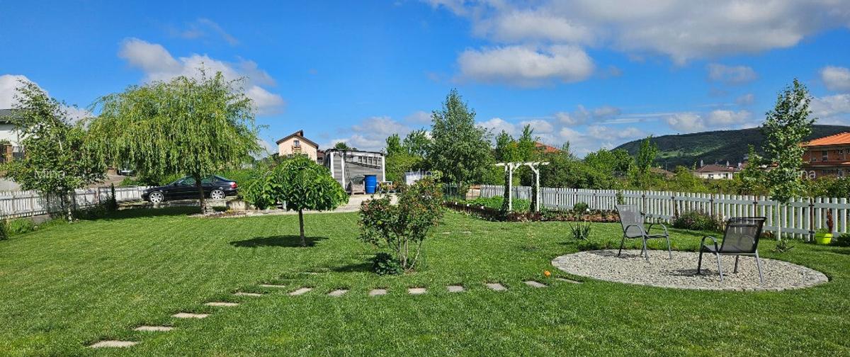 Casa cu priveliste si 980mp teren in Chinteni - 7