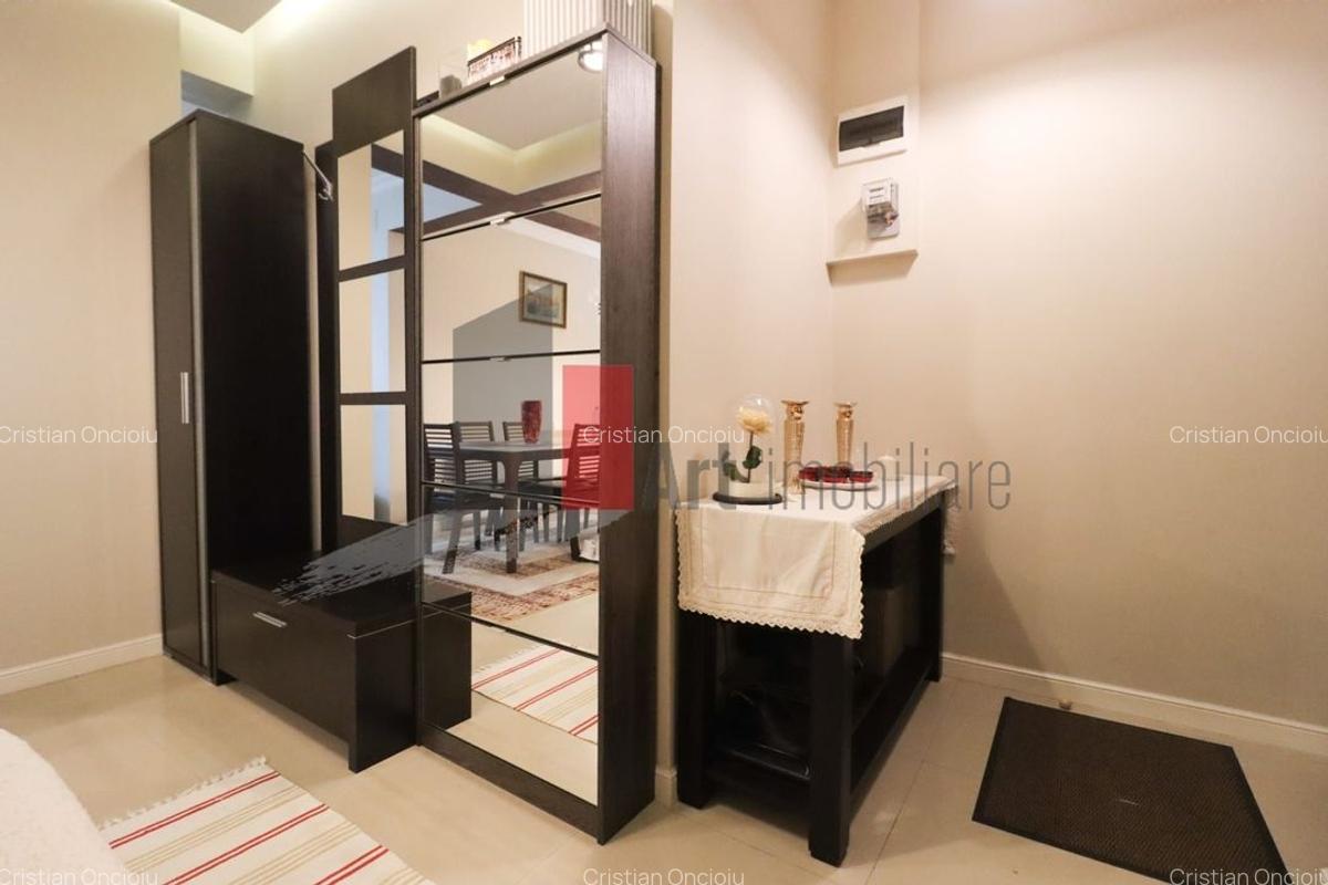 Apartament cu 3 camere semidecomandat în Universitate - 23