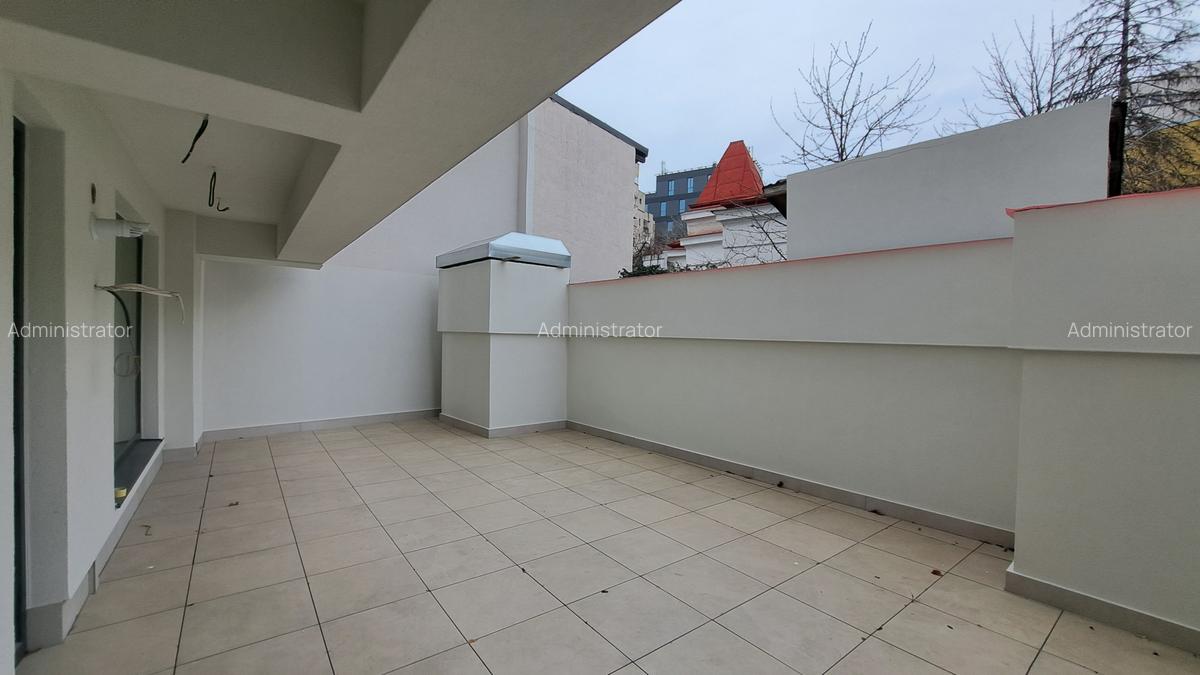 Apartament cu 2 camere semidecomandat în 13 Septembrie - 17