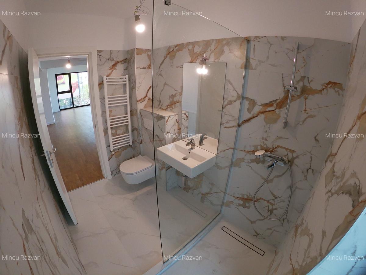 Apartament cu 4 camere decomandat în Băneasa - 13