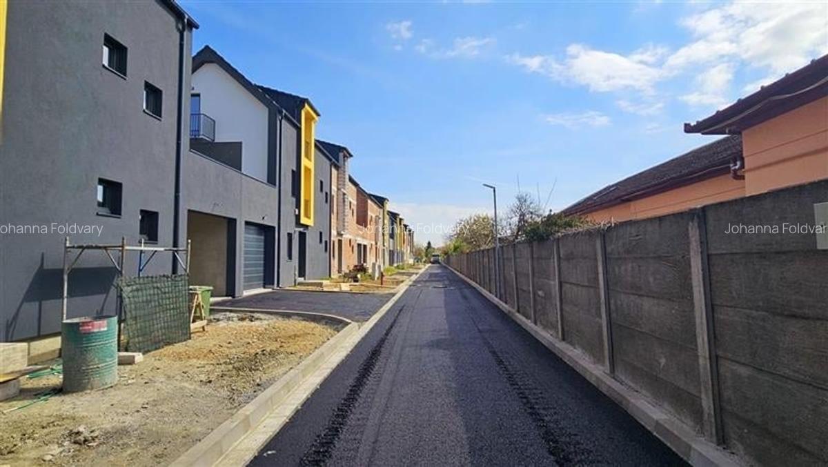 Casă cu 5 camere în Central - 23