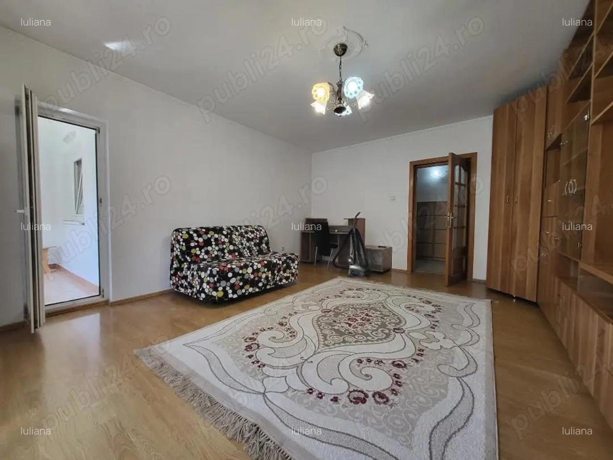 Proprietar- Apartament 3 camere pentru inchiriere 690 EURO - 10 Proprietar- Apartament 3 camere pentru inchiriere 690 EURO - 10