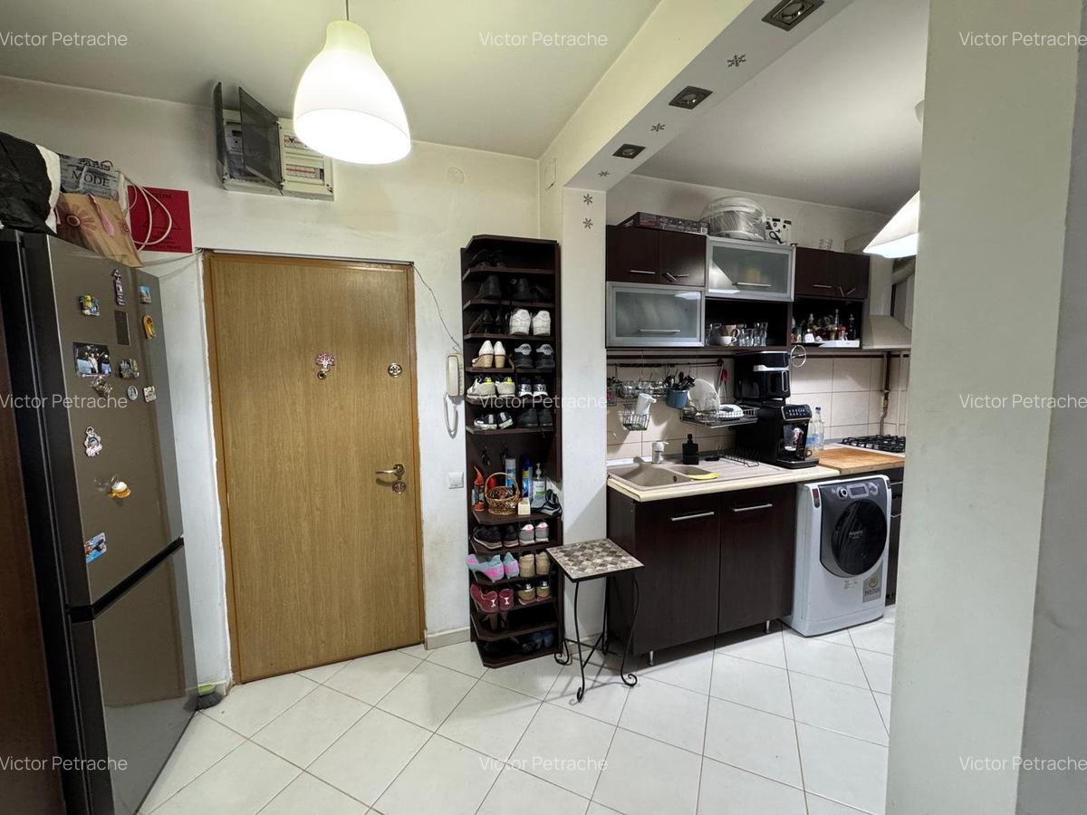 Apartament 3 camere, 72 mp utili, Drumul Taberei - Valea Ialomitei, Vedere spate - 3