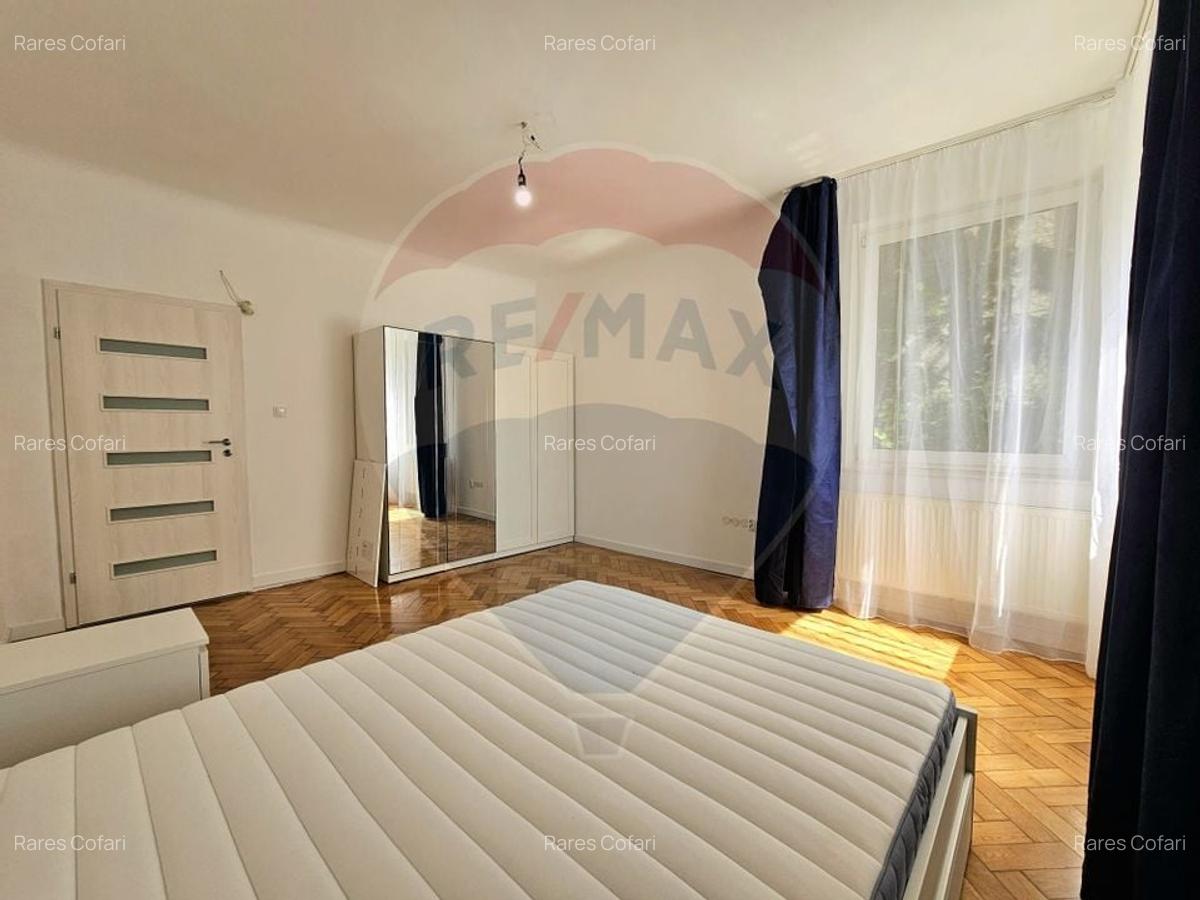 Apartament cu 3 camere si curte de inchiriat in zona UMF - 12
