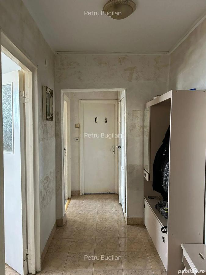 De Vanzare - 4