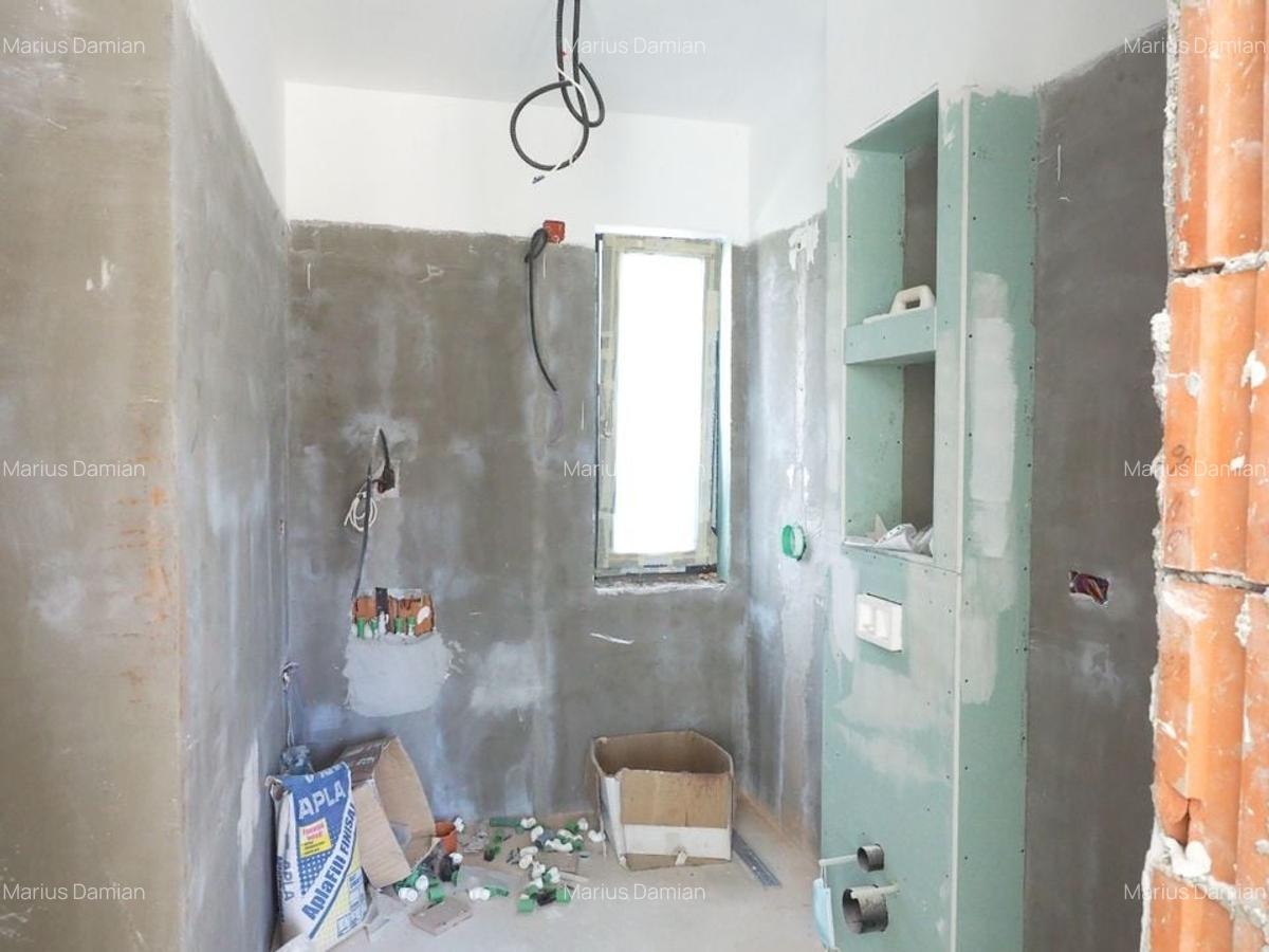 VANZARE CASA CU TEREN 800MP CORBEANCA PADURE - 12