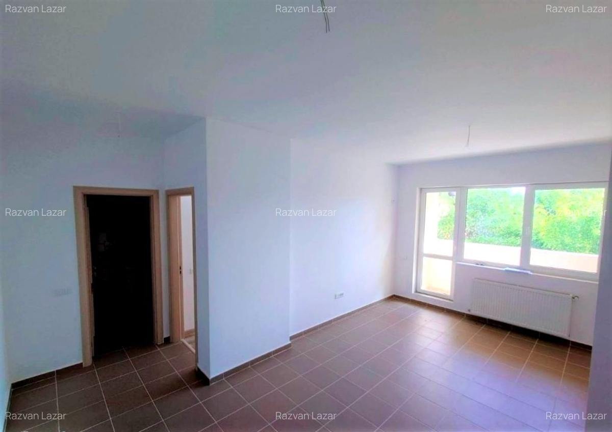 Apartament cu 2 camere semidecomandat în Apărătorii Patriei - 1