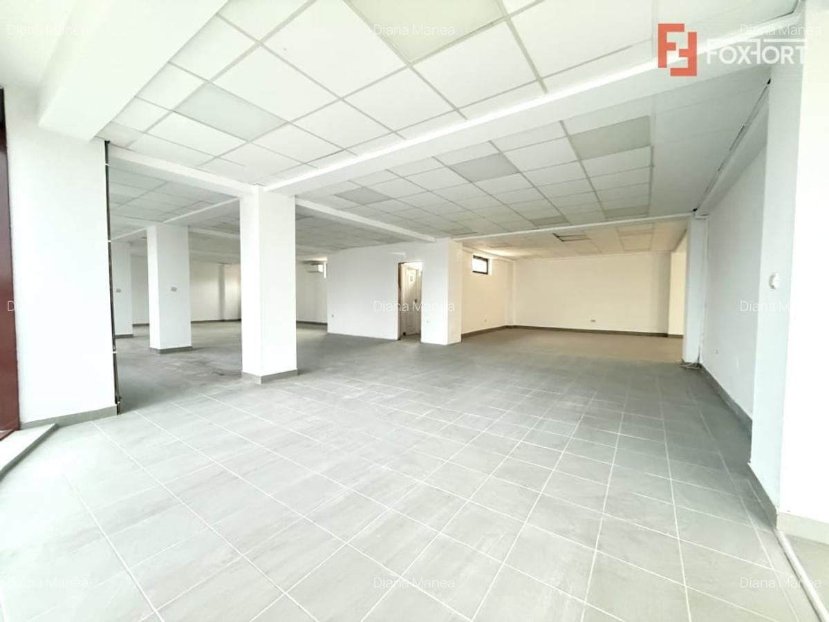 Cladire comerciala cu regim de inaltime P+2 E+M, suprafata 550 mp de inchiriat - 4
