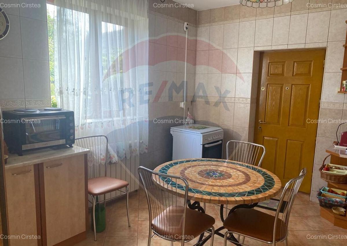 DE VANZARE Vila de vacanta in Pucioasa /Dambovita - 7