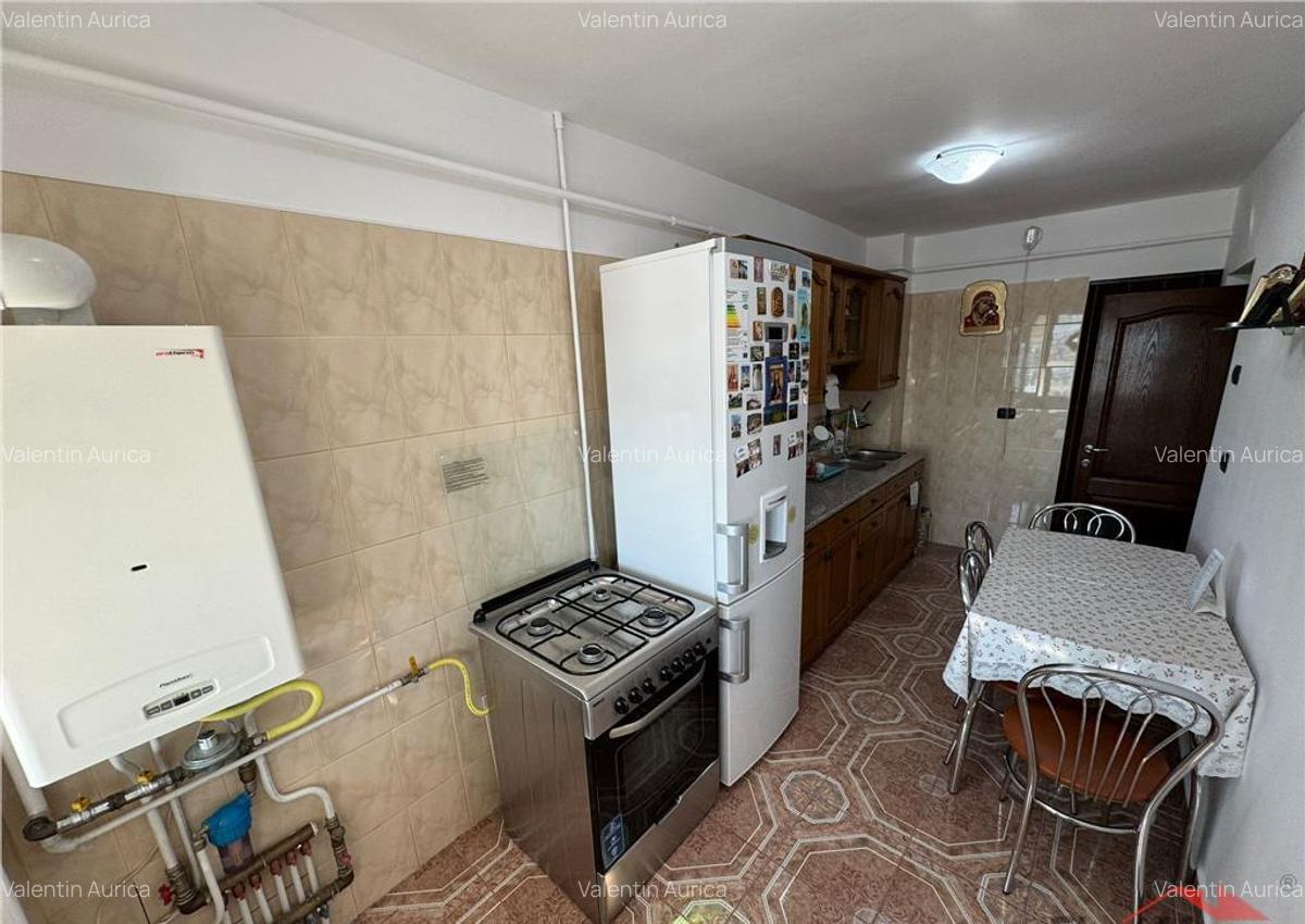 Apartament 3 camere, mobilat si utilat, ultracentral, etaj 9 - 3