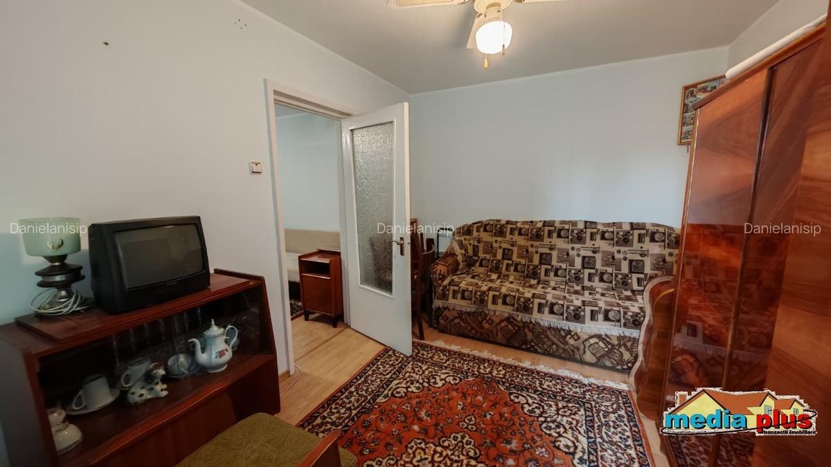 De vânzare – apartament cu 3 camere, Micro 19 - 6