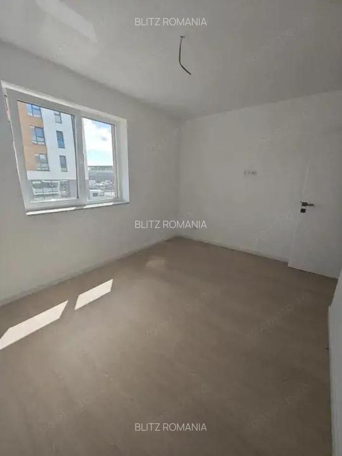 Apartament 3 camere - bloc nou - etaj 1 - cu parcare si balcon generos - modern - 5