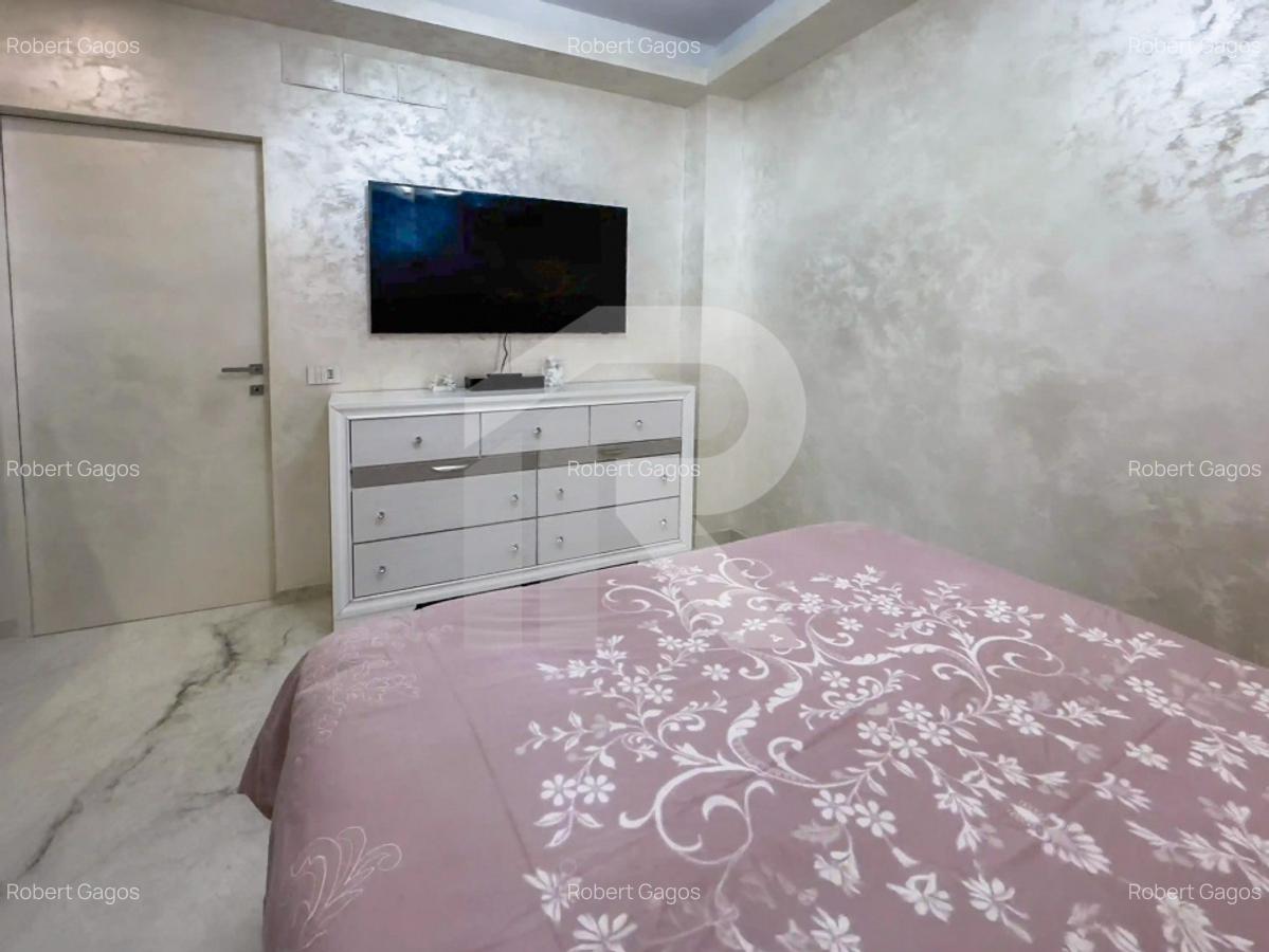 Pe Malul Snagovului, Unde Luxul Devine Cotidian - 30