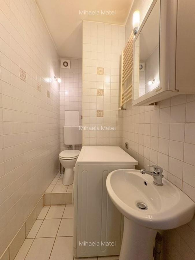 Apartament cu 3 camere semidecomandat, mobilat în Central - 19