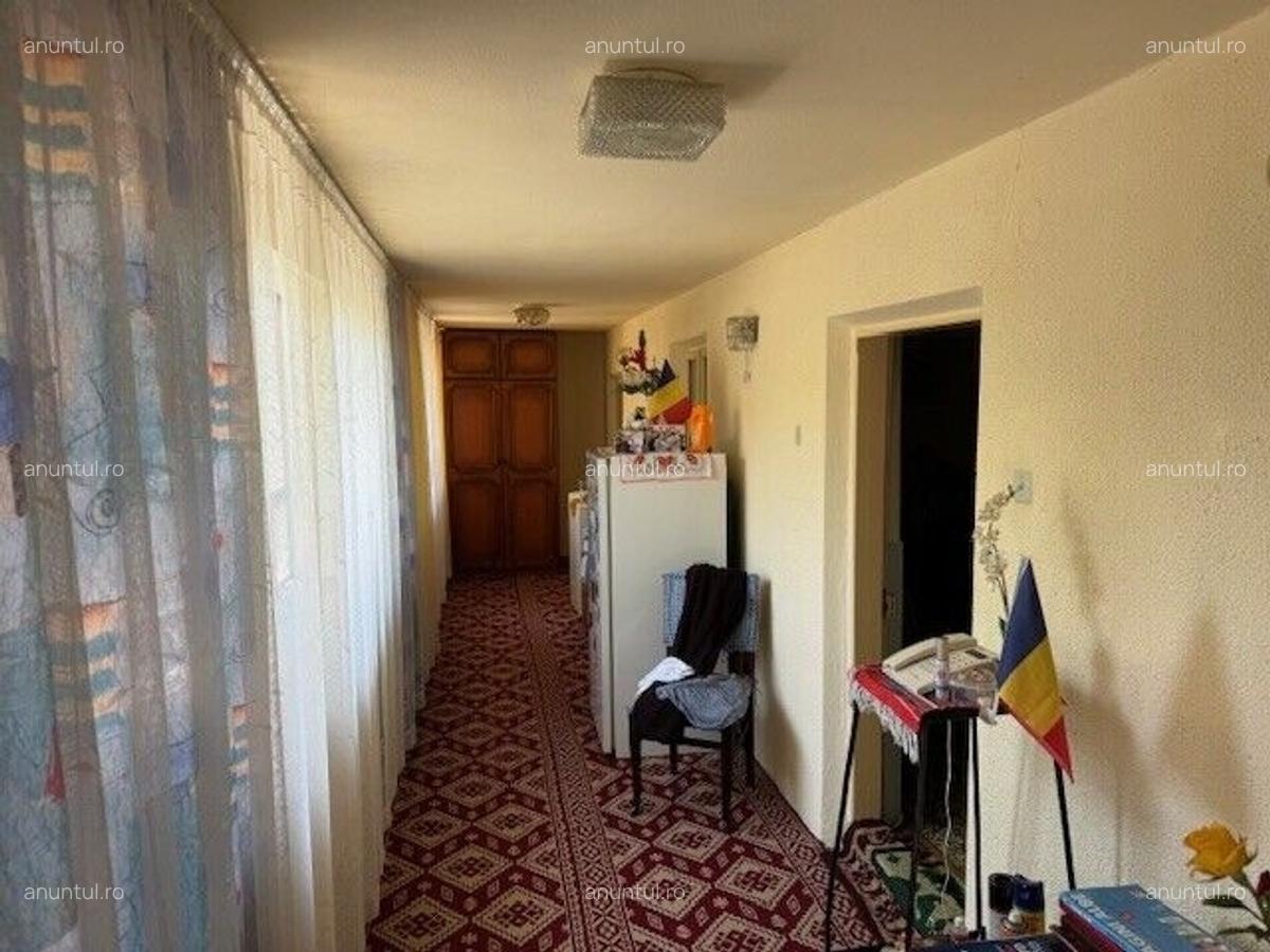 Corabia Olt Casa de vanzare 4 camere - 6