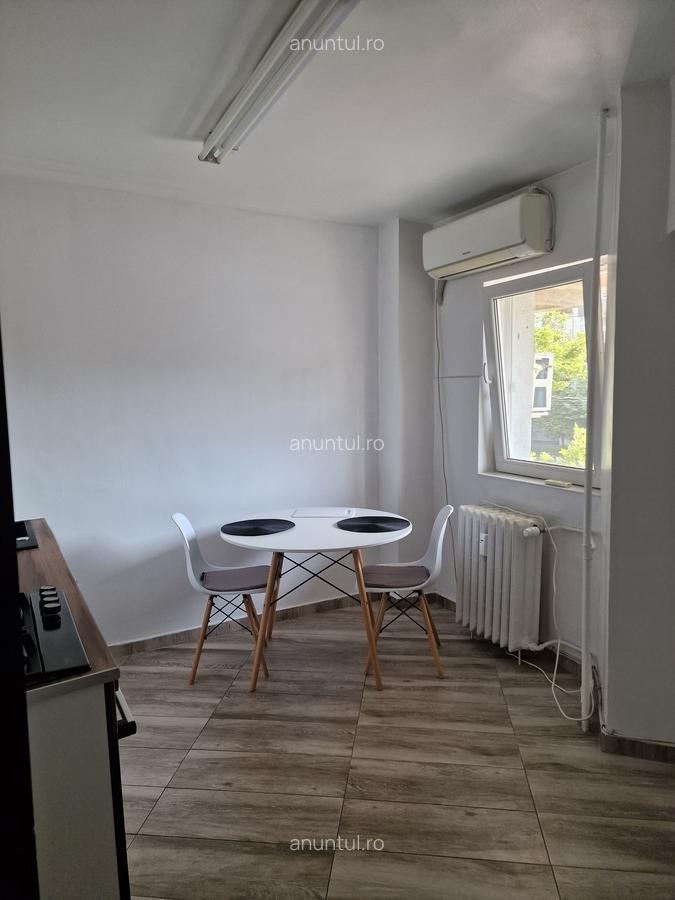 UNIRII, SFANTA VINERI, Ultracentral - 12