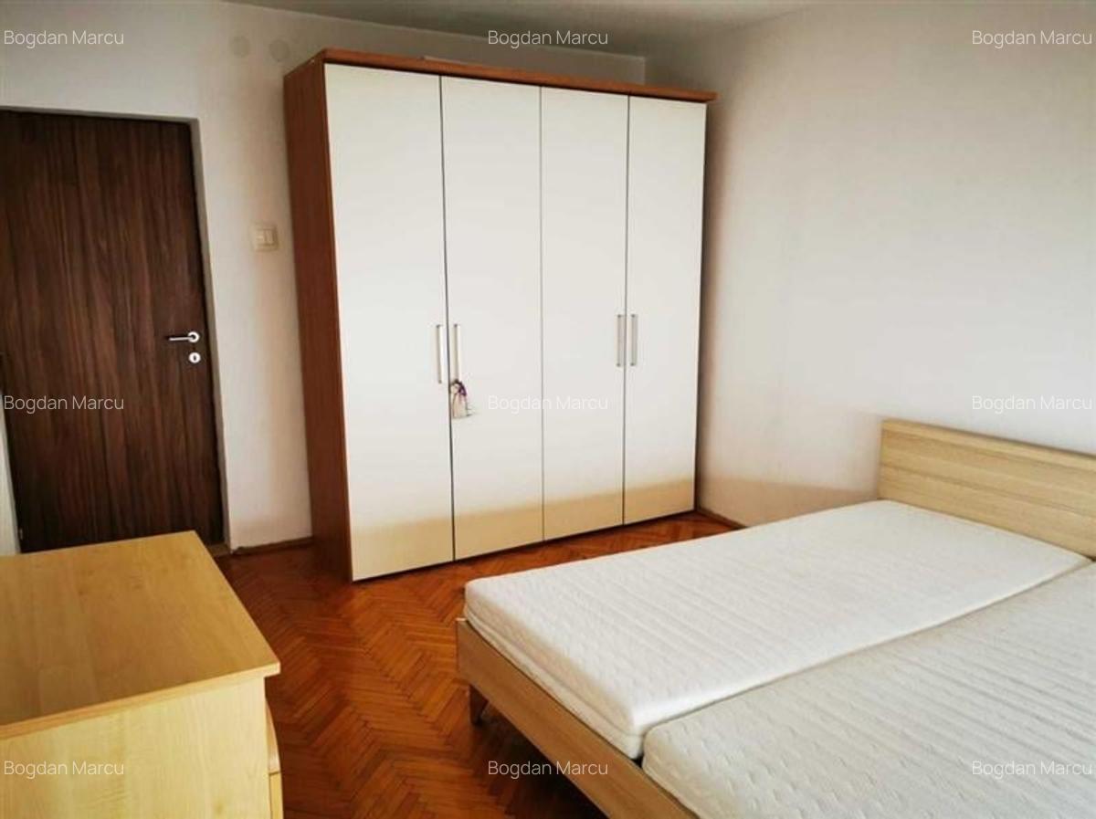 Decomandat, mobilat si utilat linga Spitalul Judetean - 1