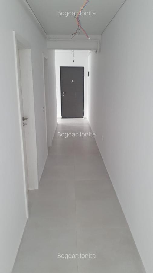 Apartament cu 3 camere decomandat, mobilat în Metalurgiei - 18