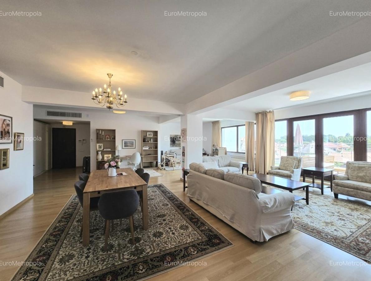 Apartament cu 5 camere în Kiseleff - 2
