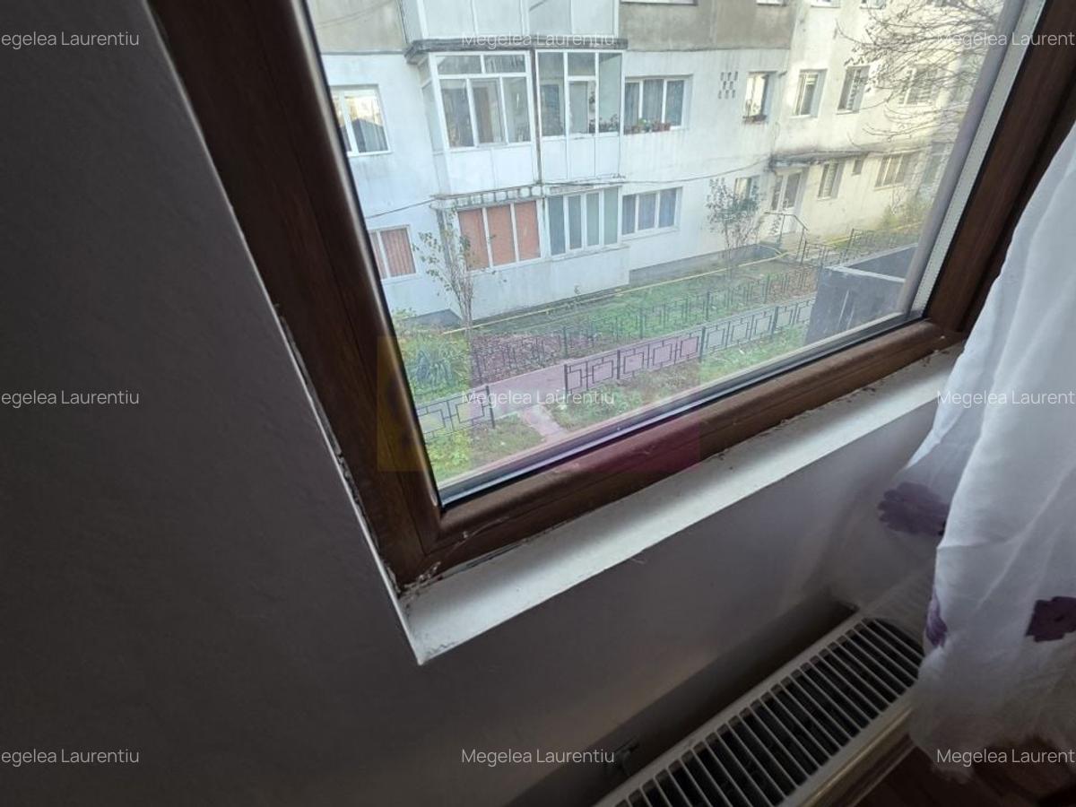 Casa de vanzare cu 3 camere in Campina - 23