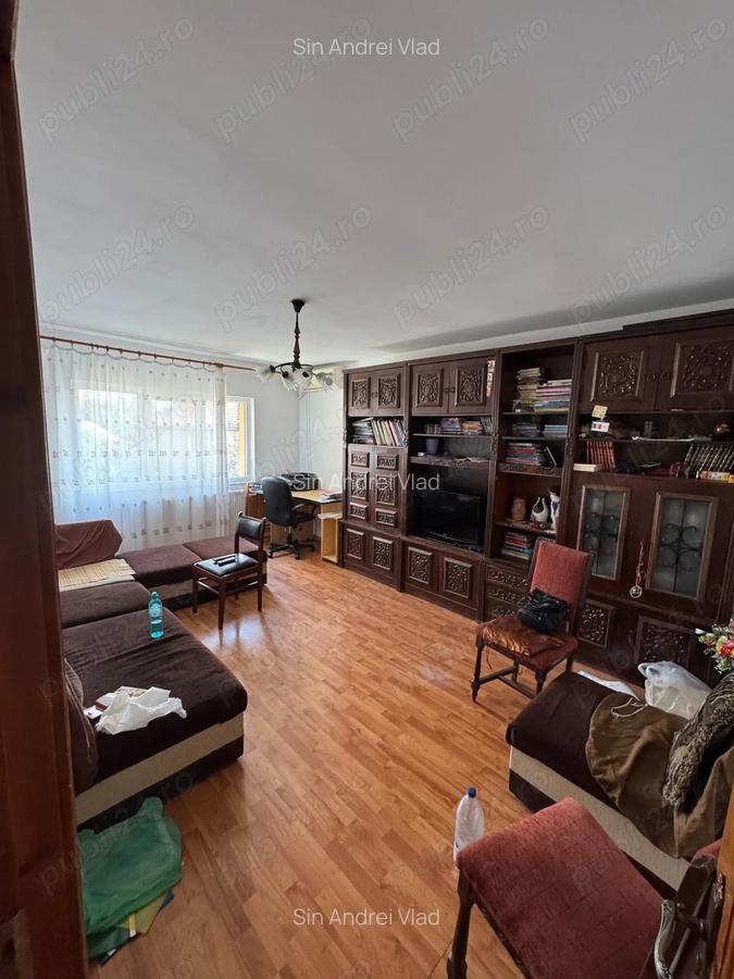 Se vinde apartament cu 3 camere pe strada Viitorului Buzau, cartier Unirii Sud - 1 Se vinde apartament cu 3 camere pe strada Viitorului Buzau, cartier Unirii Sud - 1