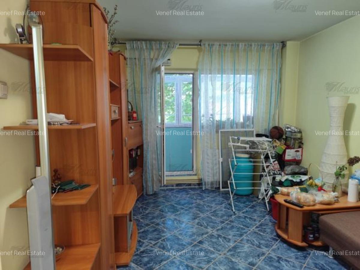 3 Camere an 1984 etaj 1 Bdul Chisinau Cernauti Basarabia Comision 0% cumparator - 3