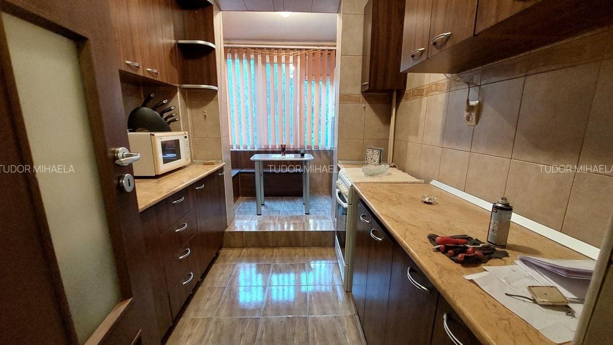 TITAN, metrou Nicolae Grigorescu la aproximativ 7 minute mers - 17