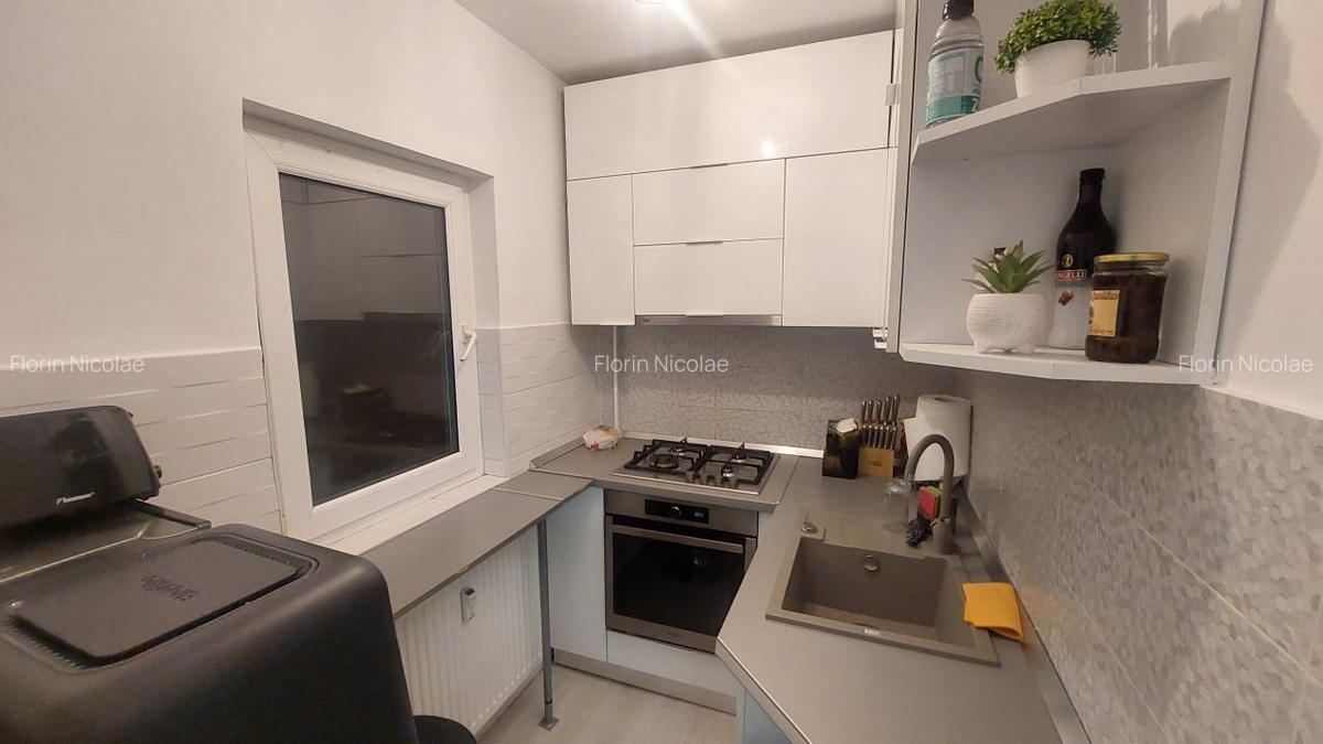 Garsoniera semidecomandata, etajul 3, cartier Cornitoiu zona Liceul Bibescu - 3