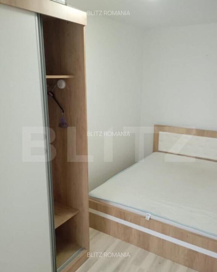 Vanzare Apartament 3 Camere Micro 6 | Decomandat, Utilat, Z - 3