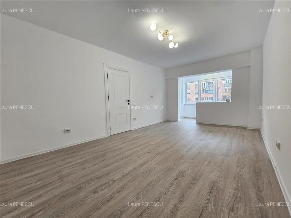 Apartament decomandat cu 2 camere Centrul Civic - 2