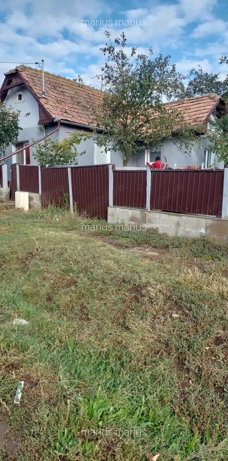Se vinde casa ?i teren - 1