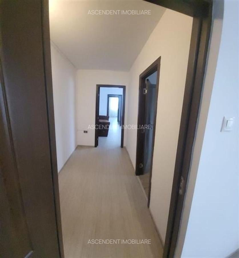 Apartament cu 3 camere decomandat în Exterior Est - 3