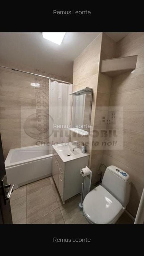 Apartament cu 2 camere, decomandat - Gară - loc de parcare - etaj 3 ! - 4