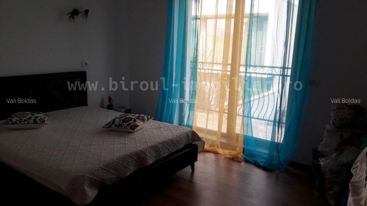 Casă cu 5 camere în Eforie Nord - 4