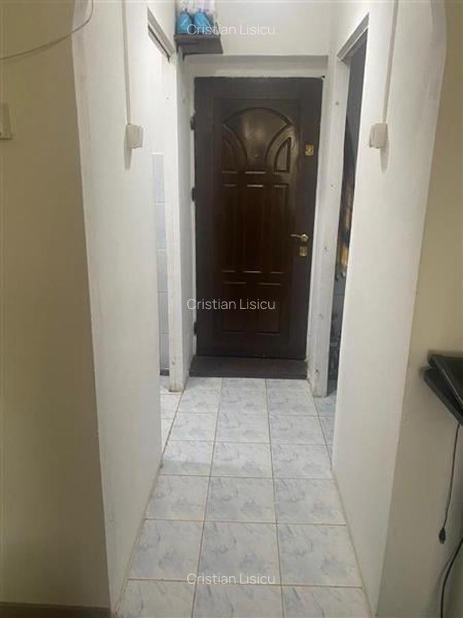 Garsonieră semidecomandată în Lipovei - 11